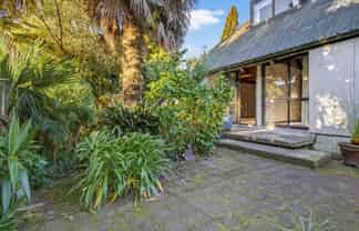 17 Aquarius Drive, Kawaha Point