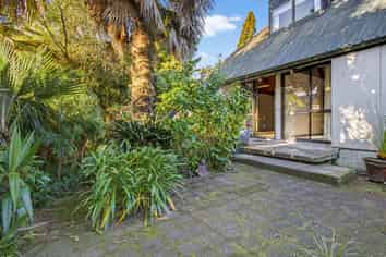 17 Aquarius Drive, Kawaha Point