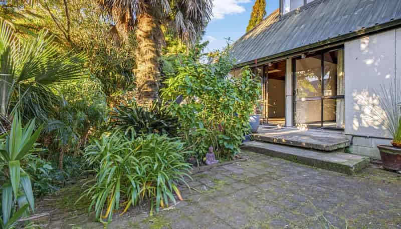 17 Aquarius Drive, Kawaha Point