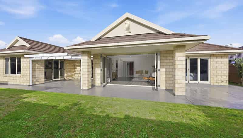 17 Blossom Grove, Papamoa