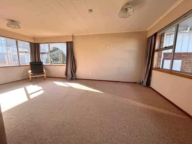 256C Courtenay Street, Strandon