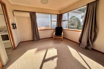256C Courtenay Street, Strandon