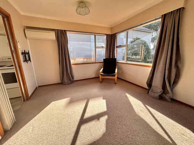 256C Courtenay Street, Strandon