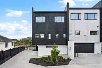 8/2 Valonia Street, New Windsor