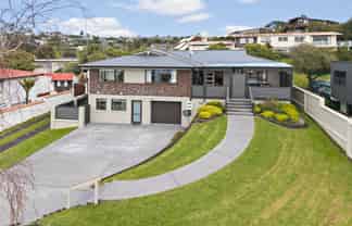 32 Amante Crescent, Mairangi Bay
