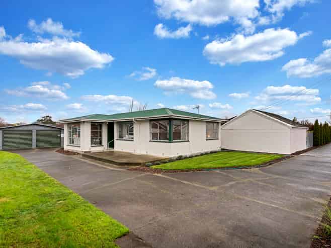 76a Englefield Road, Northwood