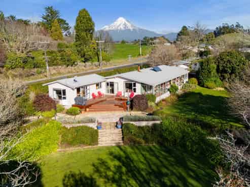71 Tarata Road, Inglewood
