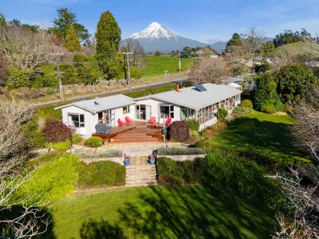 71 Tarata Road, Inglewood