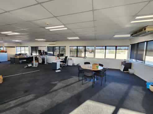 Office Space with Supporting Warehouse