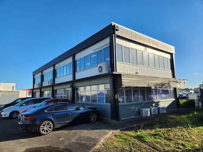 Office Space with Supporting Warehouse
