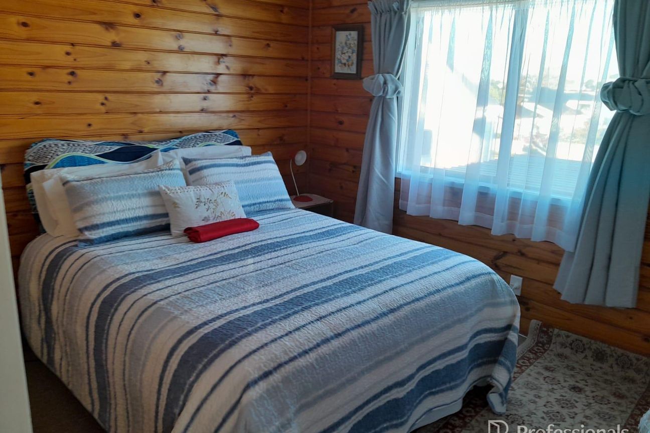 Comfort & Space - 3-Bedroom Home for Rent - Meer