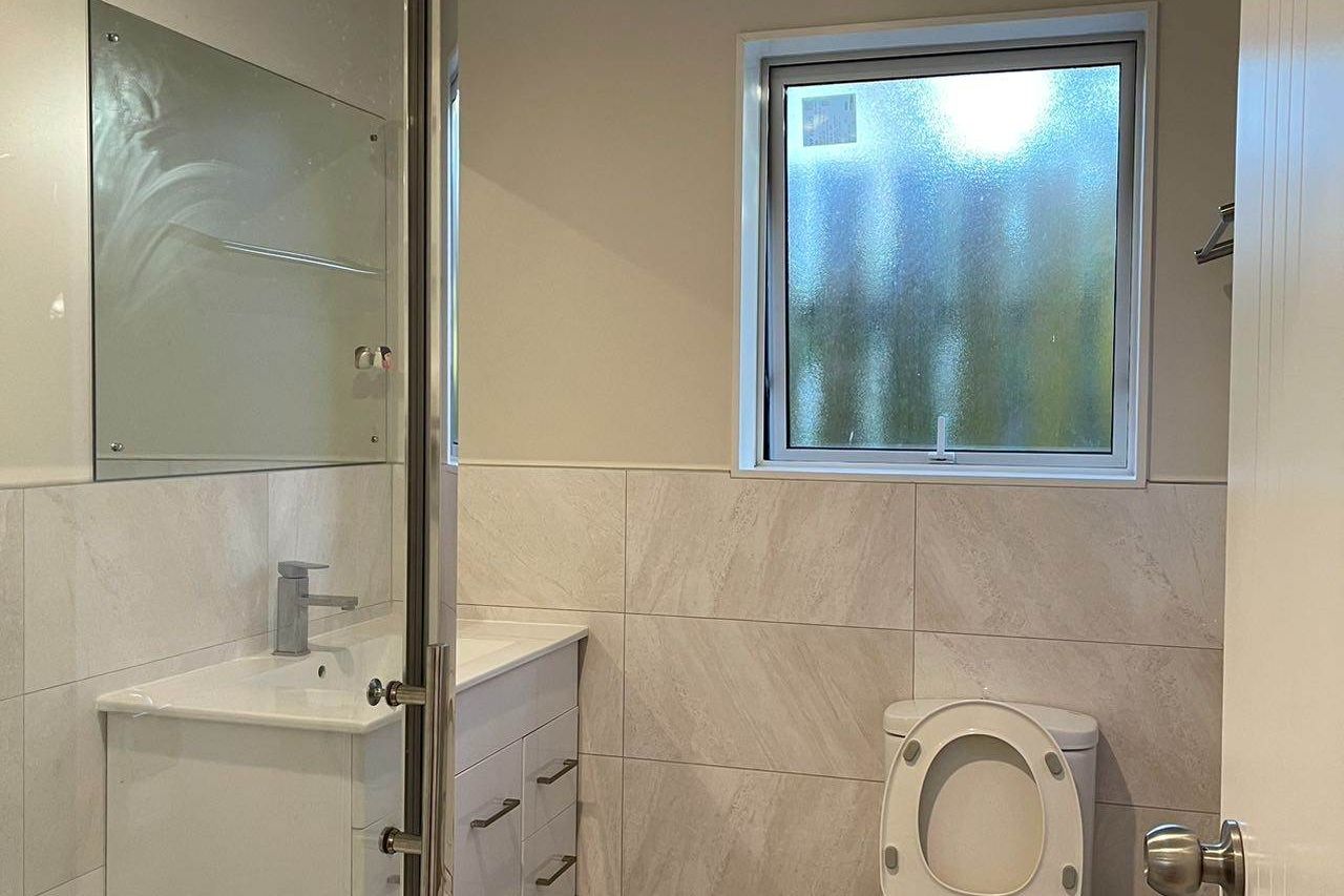 All Utilities Included 2 Bed 1 Bath Home in Bu... - Meer
