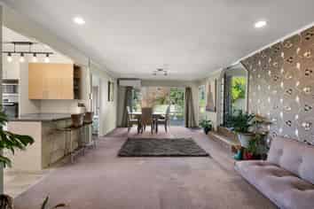 33b Robins Road, Judea