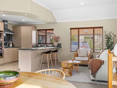 7/225 Te Mata Road, Havelock North