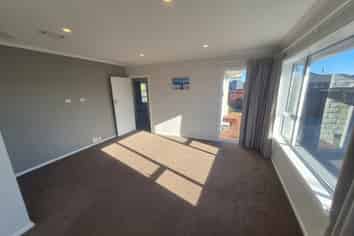 100 Effingham Street , North New Brighton