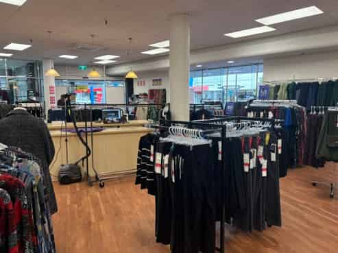 Prime Retail Opportunity on Dickens Street