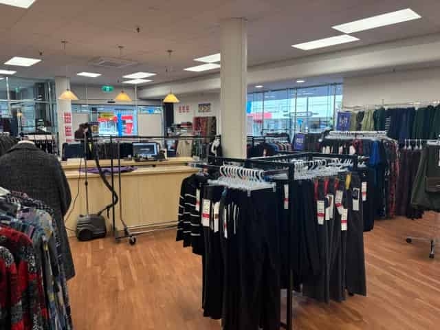 Prime Retail Opportunity on Dickens Street