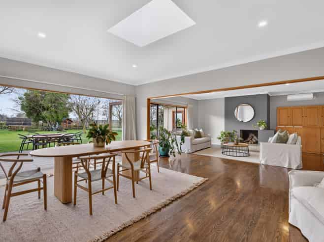 93 Paki Paki Road, Longlands