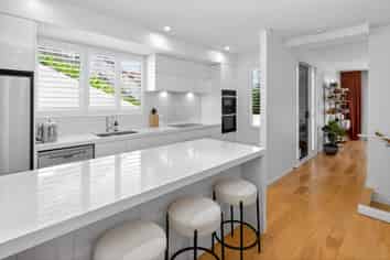 20B Oakwood Grove, Eastern Beach