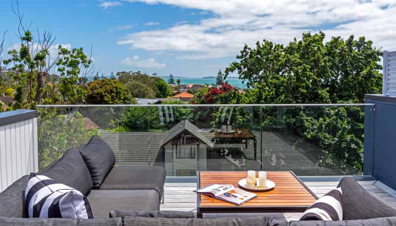20B Oakwood Grove, Eastern Beach