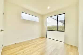 2/131 Rockfield, Road, Penrose