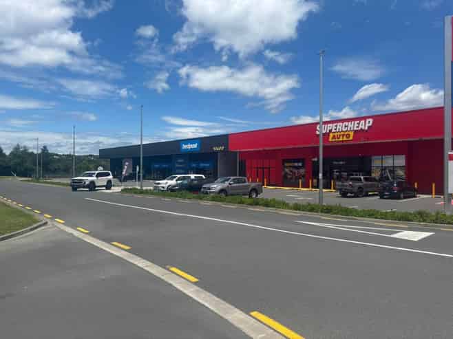 1,926m² Retail Space at Tauriko