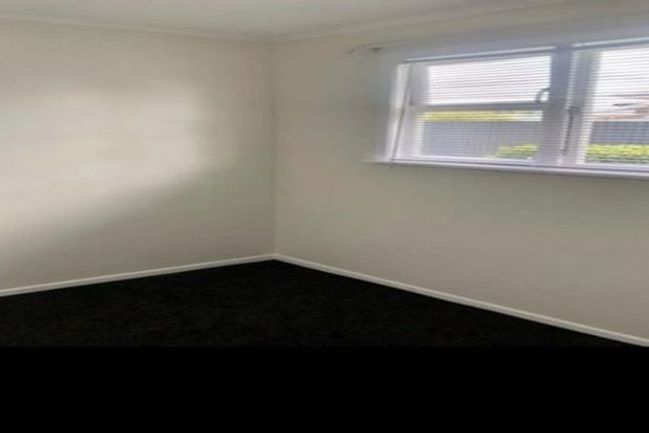 3 Bedroom Home with Large Back Yard! Pet Friendly - Widok 6