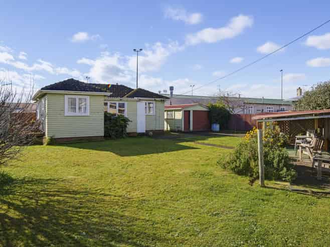 4 Carlisle Street, Levin