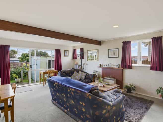 4 Carlisle Street, Levin