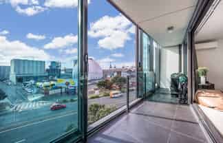 319/6 Dockside Lane, Auckland Central