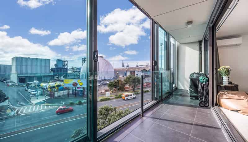 319/6 Dockside Lane, Auckland Central