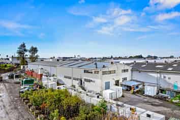 Large-Scale Industrial Investment with Development Potential 