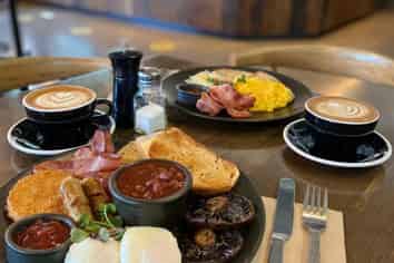 Established Robert Harris Café