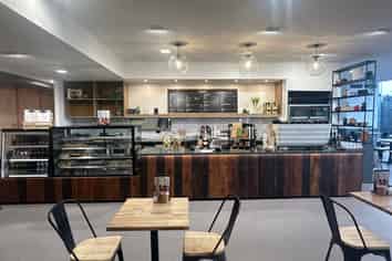 Established Robert Harris Café