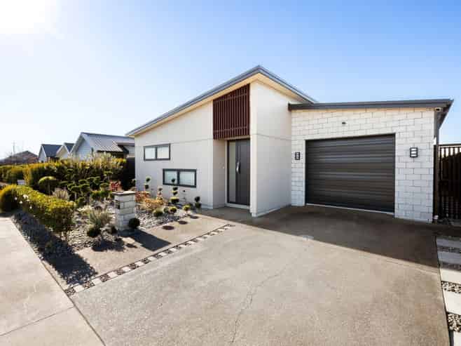 20 Trewern Avenue, Chartwell
