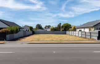 8 Pages Road, Linwood