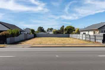 8 Pages Road, Linwood
