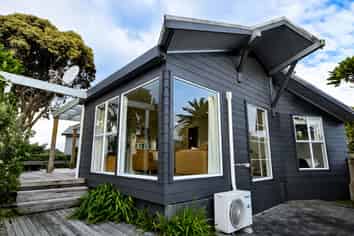 21 Arden Place , Oakura