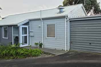 21 Arden Place , Oakura