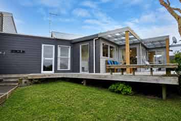21 Arden Place , Oakura