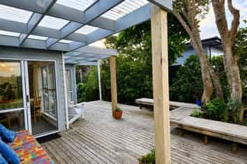 21 Arden Place , Oakura