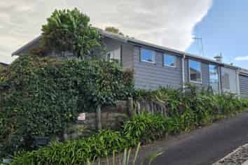 21 Arden Place , Oakura