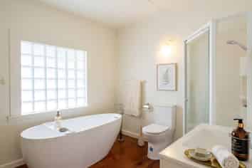90 Ladies Mile, Remuera