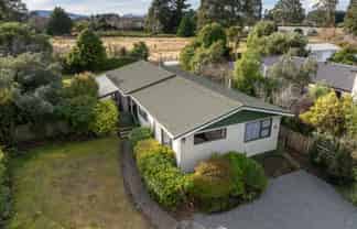 33 View Street, Manapouri