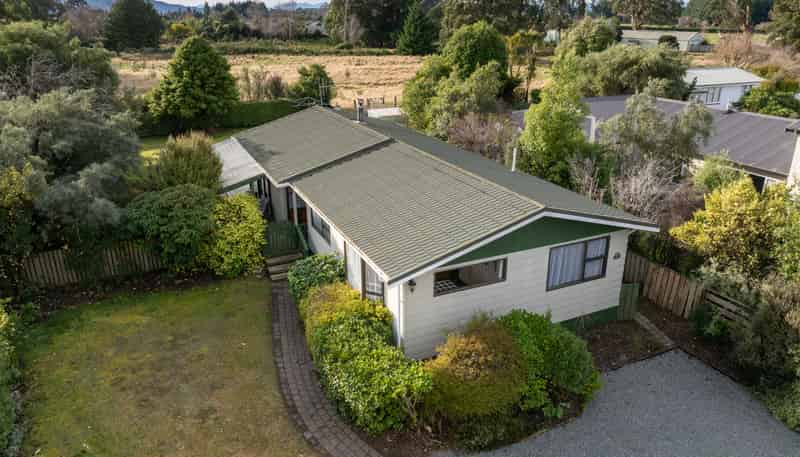 33 View Street, Manapouri