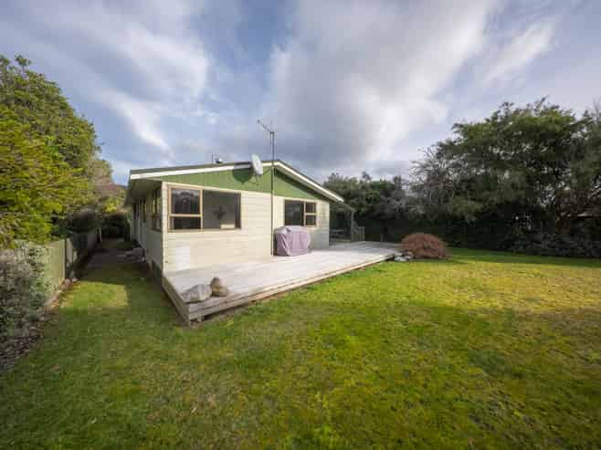 33 View Street, Manapouri