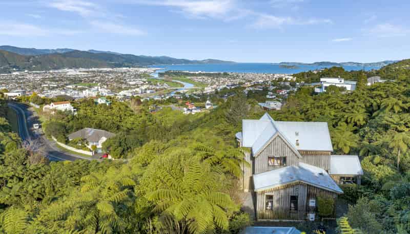 81 Viewmont Drive, Harbour View
