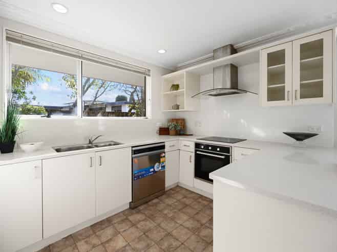 34 Chequers Avenue, Chartwell