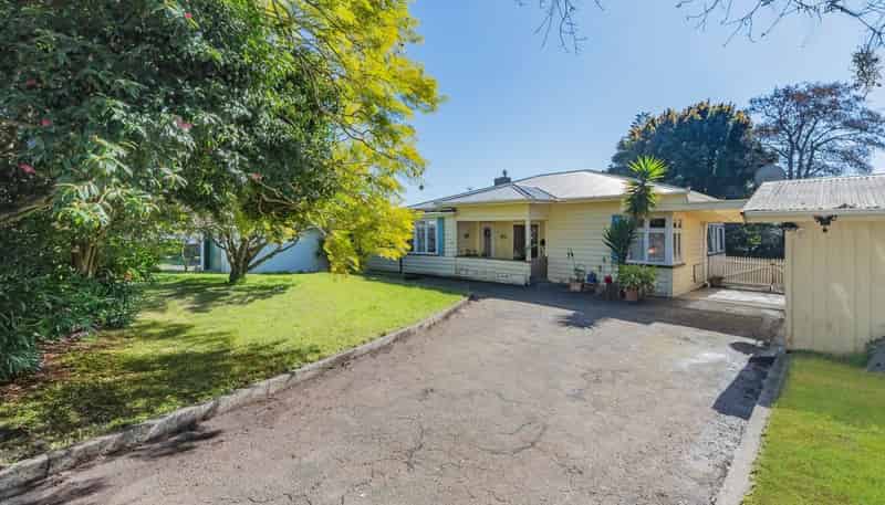 46  Grande Vue Road, Manurewa