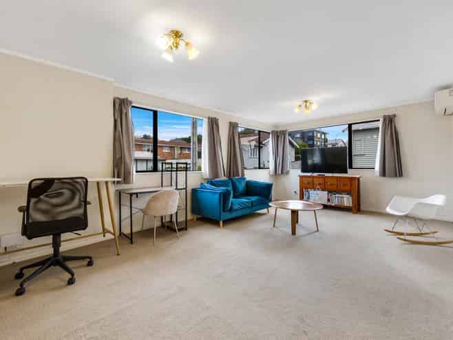 581B  Mt Albert Road, Royal Oak